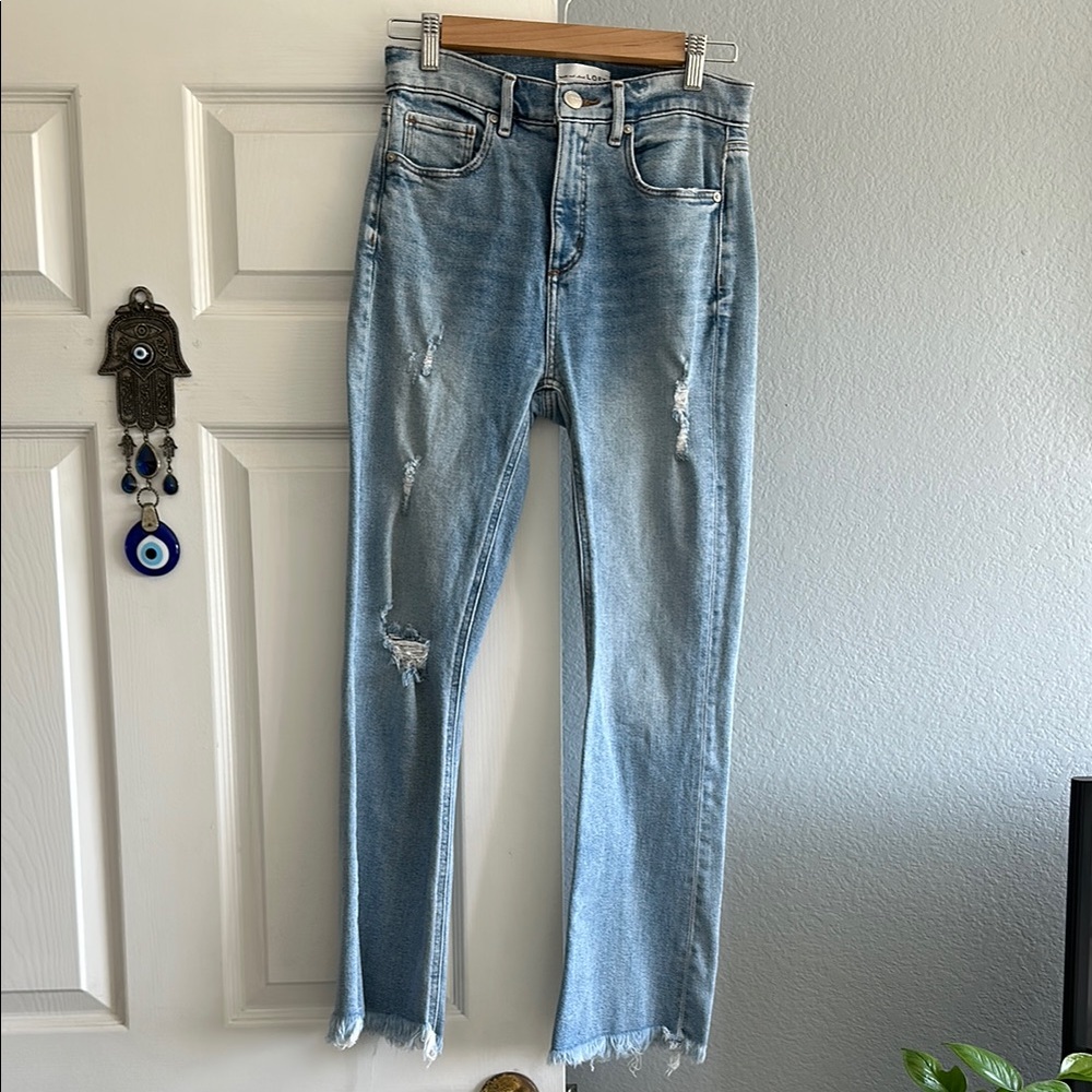 Loft. Womens high rise ankle cropped flare jeans. Size 26/2. Great condition.